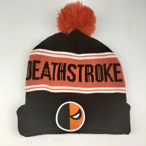 chez-rhox-geek-stop-winter-hat-toque-deathstroke-beanie-orange-black-with-pompom.jpg