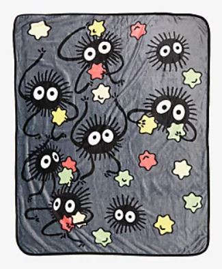 chez-rhox-geek-stop-plush-throw-spirited-away-susuwatari.JPG