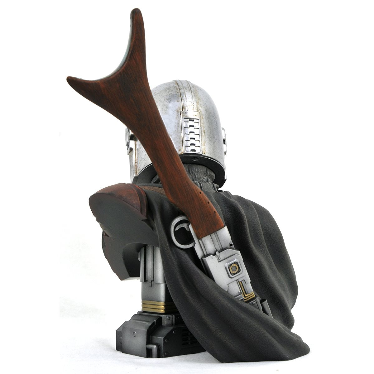 chez-rhox-geek-stop-legends-in-3-dimensions-the-mandalorian-half-scale-resin-bust-2.jpg