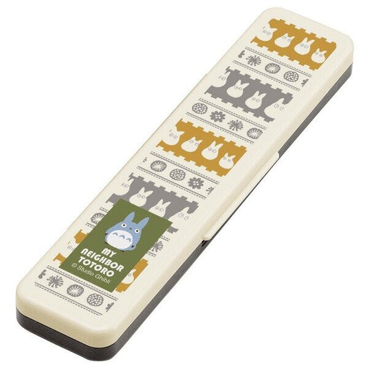 chez-rhox-geek-stop-utensils-studio-ghibli-my-neighbor-totoro-pattern-combi-set-with-1-pair-chopsticks-and-spoon-2.jpeg