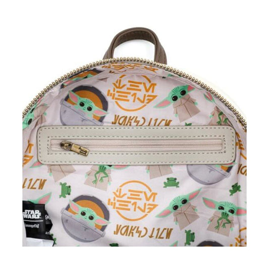 chez-rhox-geek-stop-mini-backpack-purse-loungefly-star-wars-the-mandalorian-the-child-baby-yoda-frog-5.jpeg