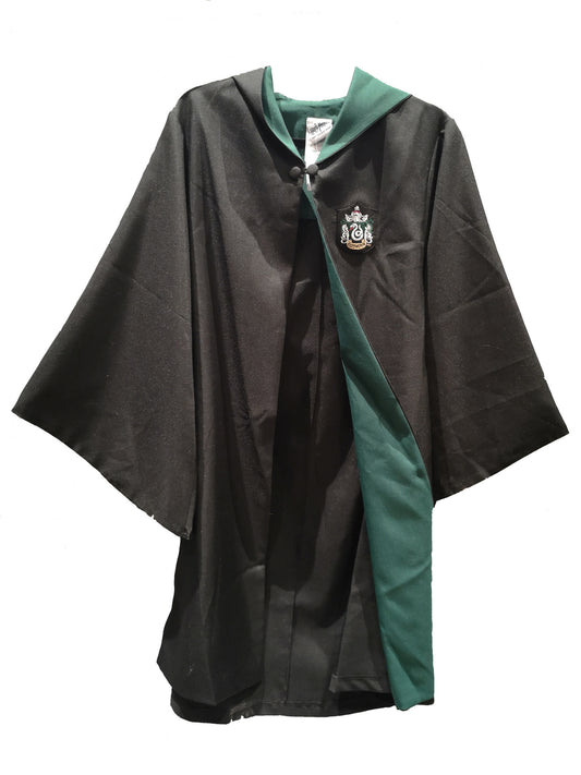 chez-rhox-gee-stop-costume-cosplay-wizarding-world-harry-potter-house-robe-slytherin-front