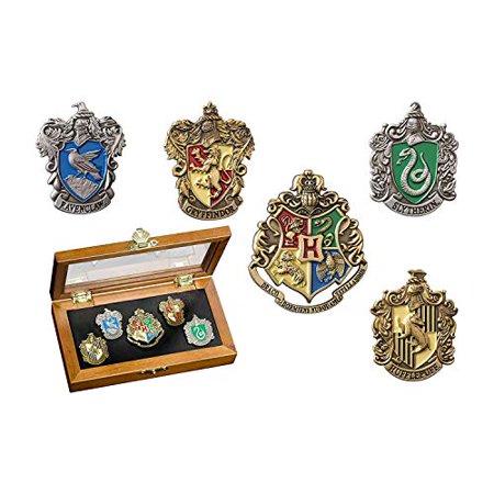 chez-rhox-le-geek-stop-pin-harry-potter-noble-collection-set-of-5-hogwarts-houses-2.jpeg