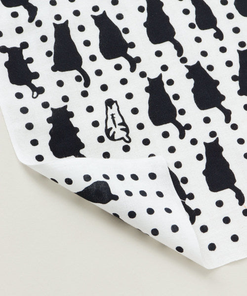 chez-rhox-le-geek-stop-japanese-traditional-hand-towel-tenugui-neko-narabe-line-of-cats-2.jpg