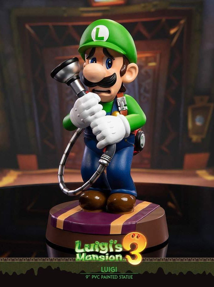 chez-rhox-geek-stop-figurine-nintendo-luigi-mansion-3-first-4-figure-luigi-2.jpg