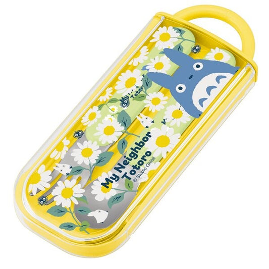 chez-rhox-geek-stop-utensils-studio-ghibli-my-neighbor-totoro-chuu-and-chibi-in-the-flowers-spoon-and-fork-set-with-case-2.jpg