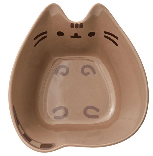 chez-rhox-geek-stop-ramen-bowl-pusheen-shaped-with-chopsticks-2.JPG
