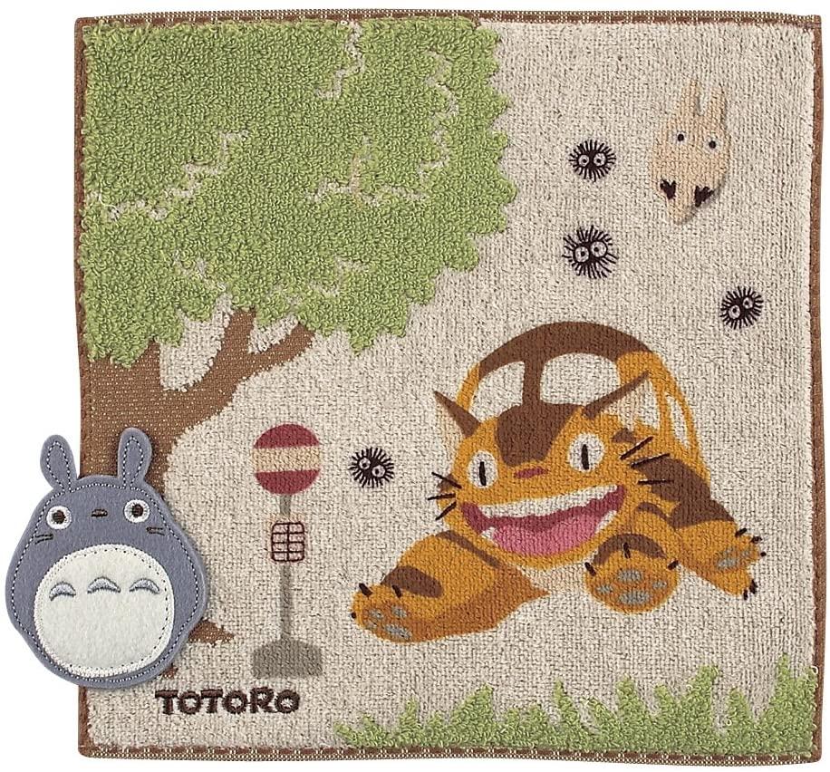 chez-rhox-geek-stop-towel-studio-ghibli-my-neighbor-totoro-catbus-stop.jpg