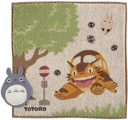 chez-rhox-geek-stop-towel-studio-ghibli-my-neighbor-totoro-catbus-stop.jpg