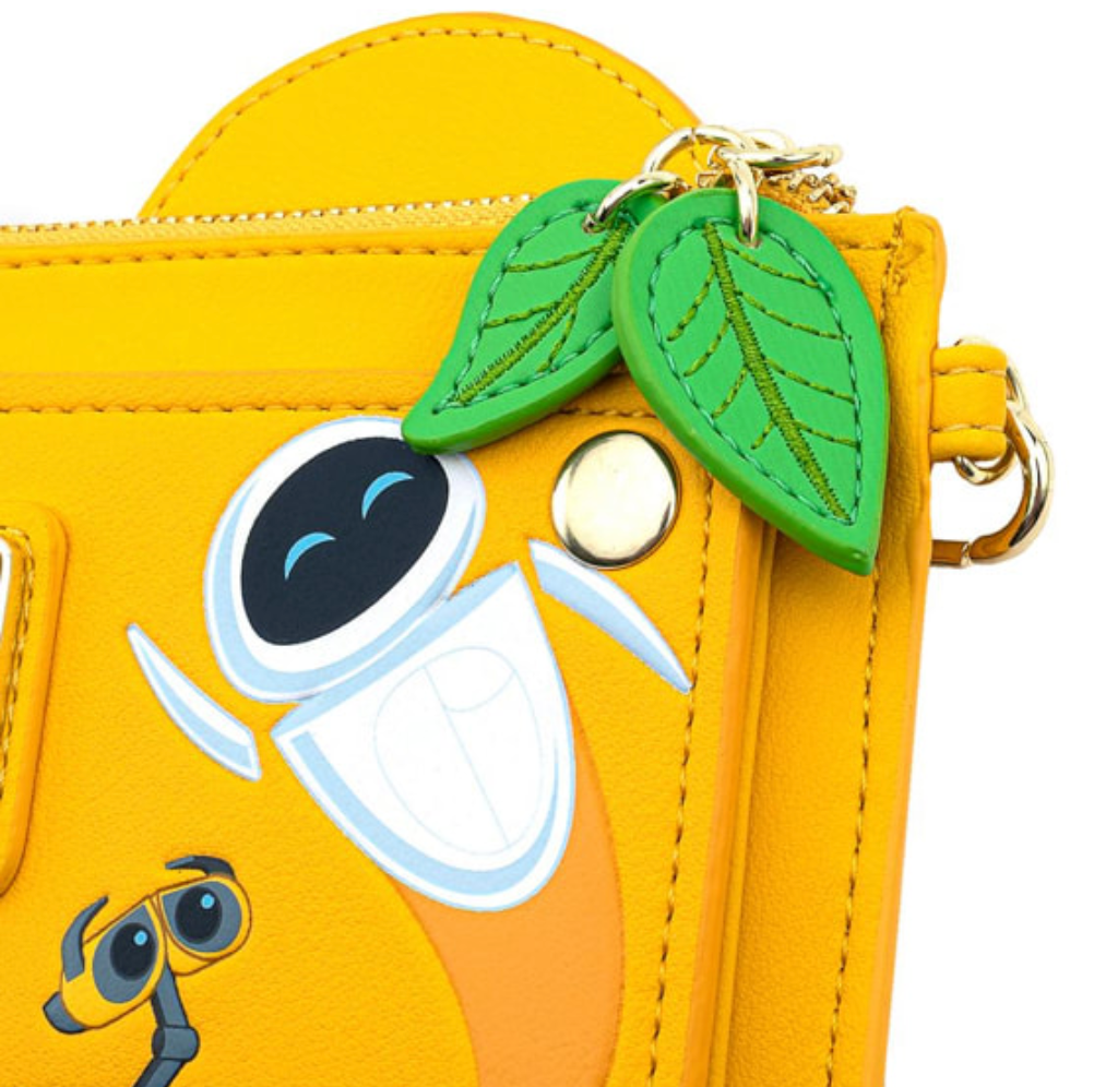 chez-rhox-geek-stop-wallet-loungefly-disney-pixar-wall-e-and-eve-with-plant-3.png