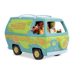 hez-rhox-geek-stop-figurine-scooby-doo-the-mystery-machine-design-by-jim-shore-crusin-for-a-mystery.jpg