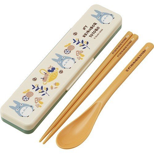 chez-rhox-le-geek-stop-bento-box-lunch-box-studio-ghilbi-my-neighbor-totoro-utensils-set-spoon-chopsticks-with-box.jpeg