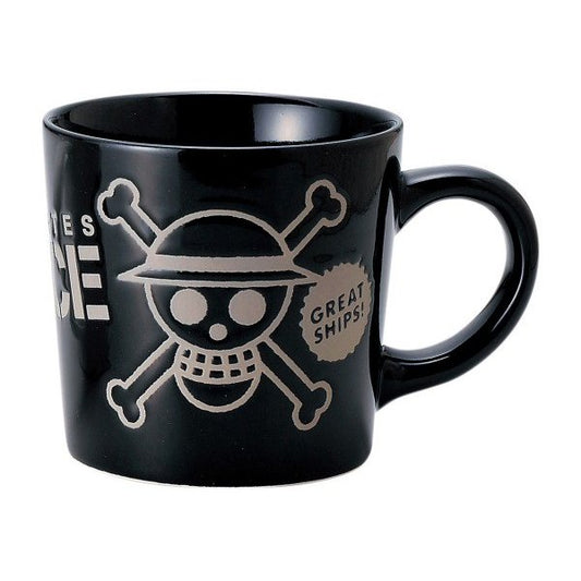 chez-rhox-geek-stop-mug-one-piece-mugiwara-pirates-logo-black-10oz.jpeg