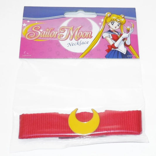 chez-rhox-geek-stop-necklace-sailor-moon-usagi-tsukino-red-moon-choker-2.JPG