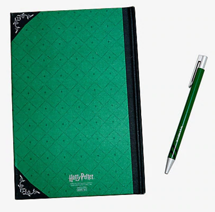 chez-rhox-geek-stop-notebook-journal-wizarding-world-harry-potter-slytherin-crest-with-pen-2.png