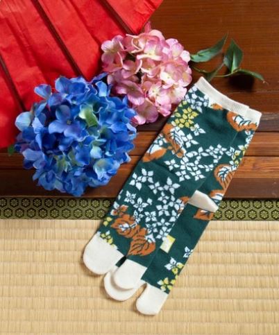 chez-rhox-geek-stop-socks-flowers-and-leaves-green-and-beige-23-25cm.jpg