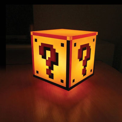 chez-rhox-geek-stop-lamp-desk-light-nintendo-super-mario-question-block-3.jpg
