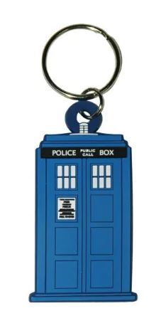 chez-rhox-geek-stop-keychain-doctor-who-tardis-rubber.JPG