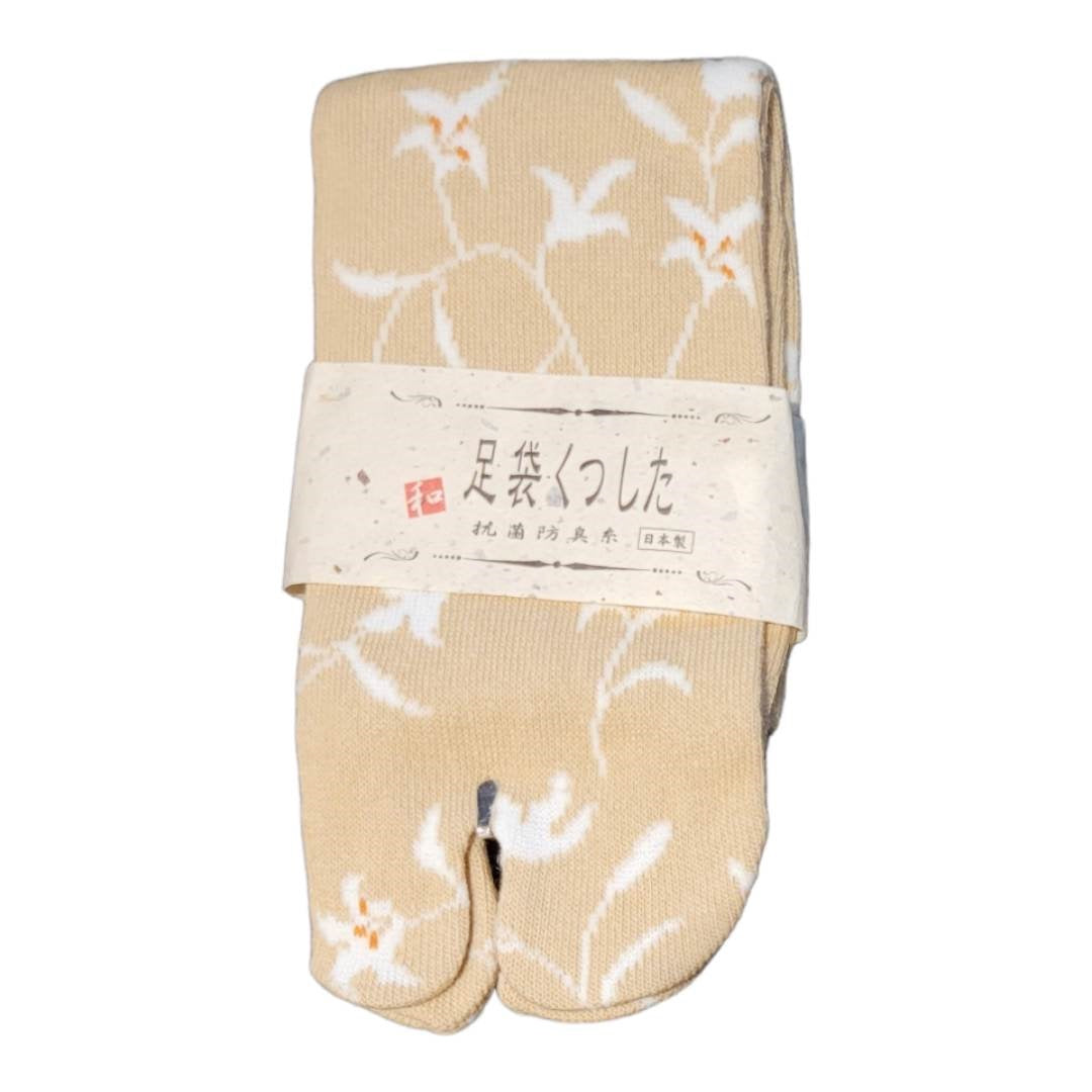 chez-rhox-geek-stop-socks-tabi-lily-flowers-pattern-beige-white-23-25cm.jpg