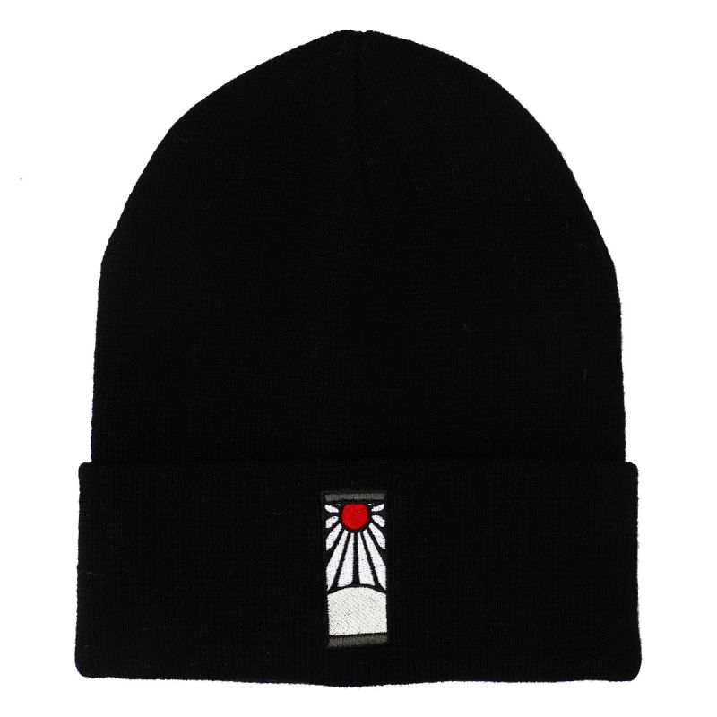 chez-rhox-geek-stop-winter-hat-tuque-demon-slayer-kimetsu-no-yaiba-hanafuda-card-embroided-black.jpg