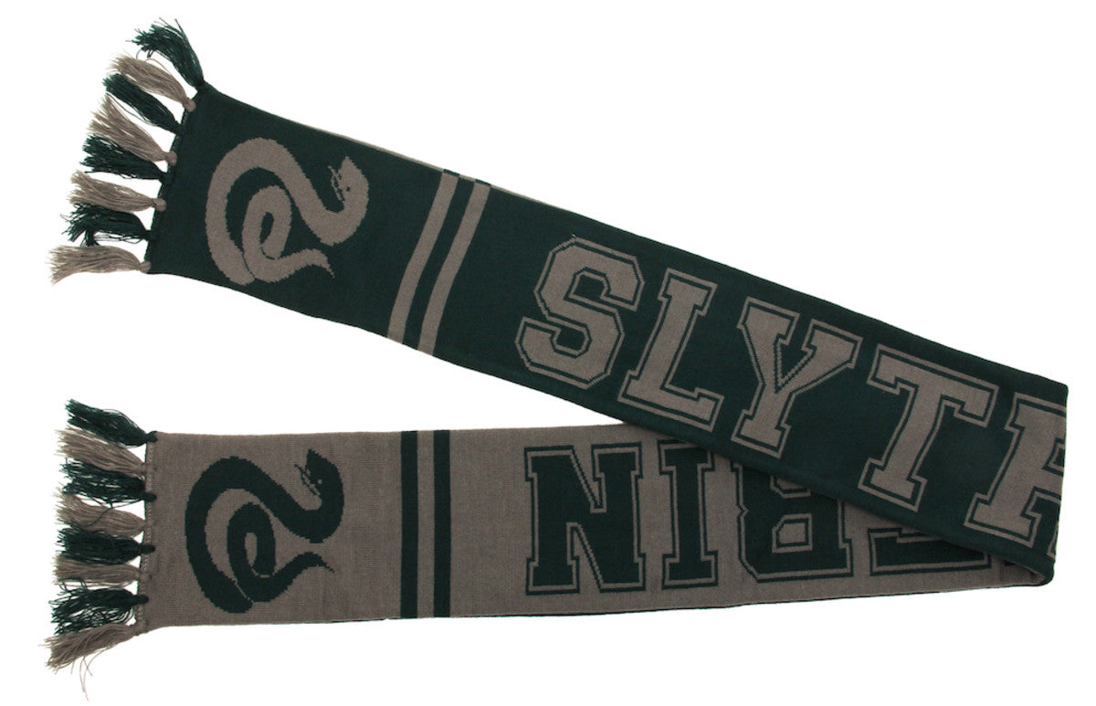 chez-rhox-geek-stop-scarf-wizarding-world-harry-potter-reversible-slytherin-2.jpg