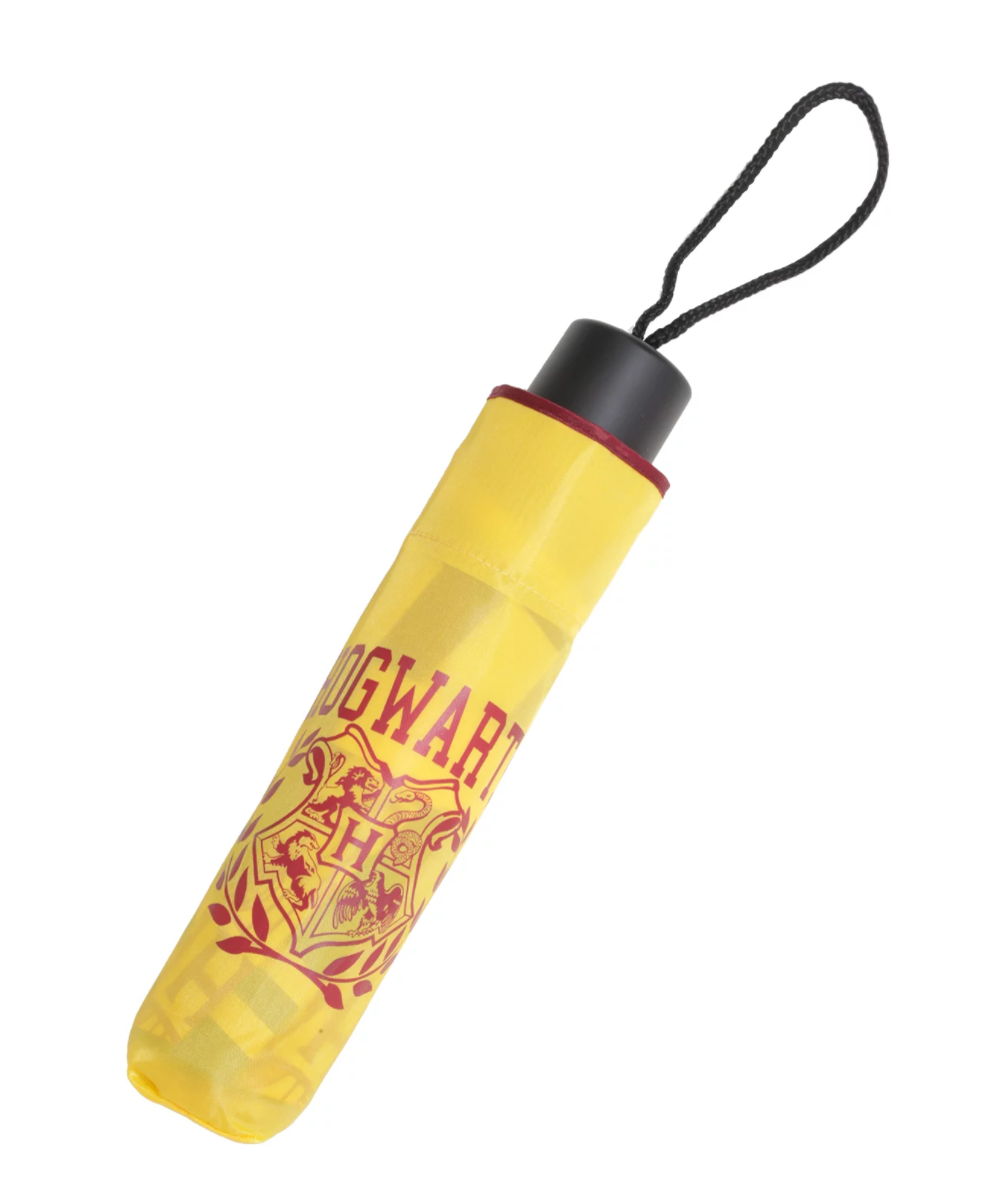 chez-rhox-geek-stop-umbrella-harry-potter-red-yellow-hogwarts-bioworld-3.png