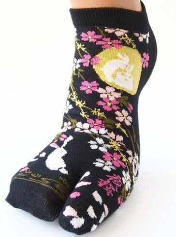chez-rhox-geek-stop-socks-tabi-usagi-rabbit-bunny-yozakura-black-22-25cm.jpg