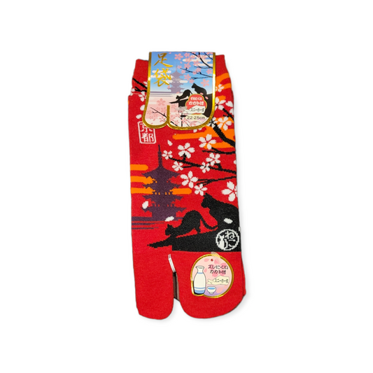 chez-rhox-geek-stop-socks-tabi-cat-shadow-in-front-of-pagoda-red-22-25cm.png
