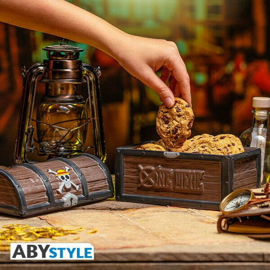 chez-rhox-geek-stop-cookie-jar-one-piece-ceramic-chest-2.jpg