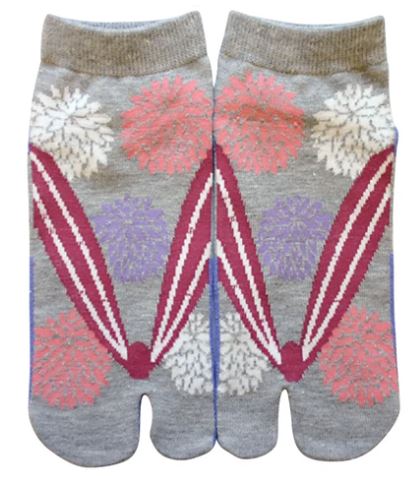 chez-rhox-geek-stop-socks-tabi-hydrangea-and-geta-gray-and-burgundy-23-25cm.jpg