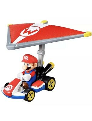 chez-rhox-geek-stop-toys-hot-wheels-nintendo-mariokart-mario-standard-kart-super-glider-2.jpg