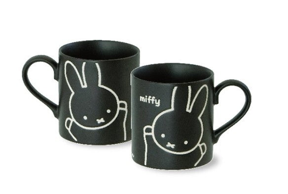 chez-rhox-geek-stop-mug-miffy-happy-black-260ml.jpg