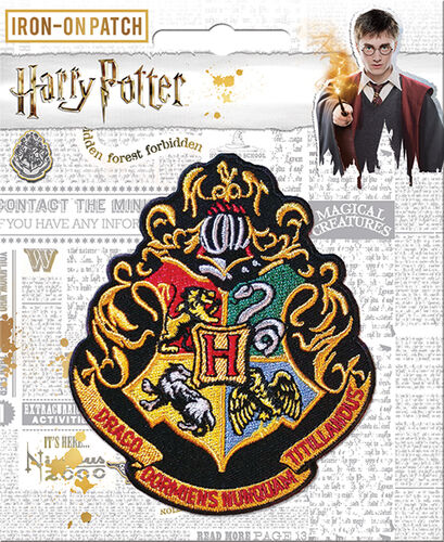chez-rhox-geek-stop-patch-harry-potter-hogwarts-crest-and-the-four-houses.jpg