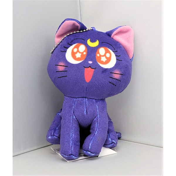chez-rhox-geek-stop-plush-keychain-sailor-moon-luna-sitting-starry-eyes-6-inch.jpg