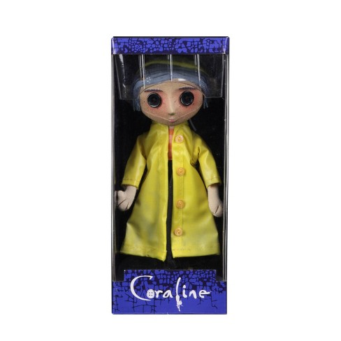 chez-rhox-geek-stop-figurine-coraline-with-yellow-raincoat-10-inches-2.JPG