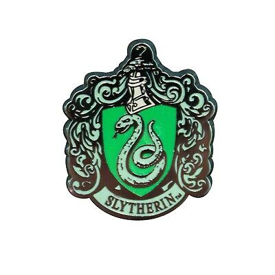 chez-rhox-geek-stop-pin-harry-potter-slytherin-ata-boy-enamel.jpg