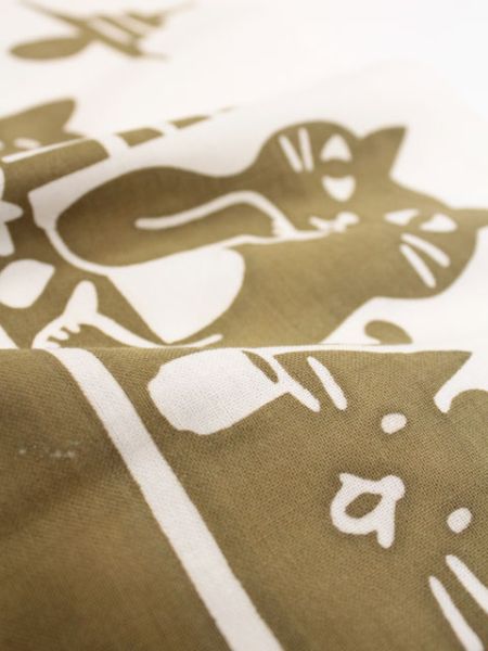 chez-rhox-le-geek-stop-japanese-traditional-hand-towel-tenugui-kotastu-neko-cats-in-kotatsu-2.jpg