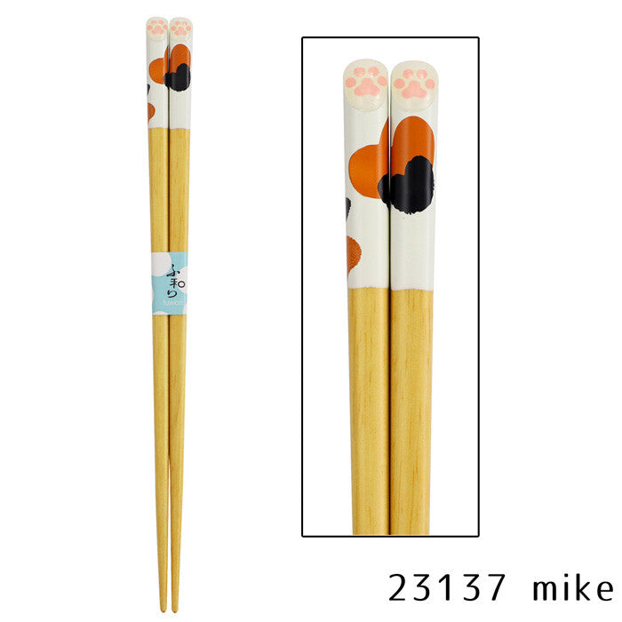 chez-rhox-geek-stop-chopsticks-sankyodai-the-three-brothers-calico-cat-paws-mikeneko.jpg