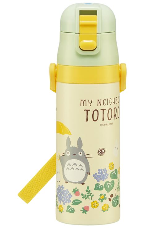 chez-rhox-geek-stop-travel-bottle-studio-ghibli-my-neighbor-totoro-in-spring.JPG