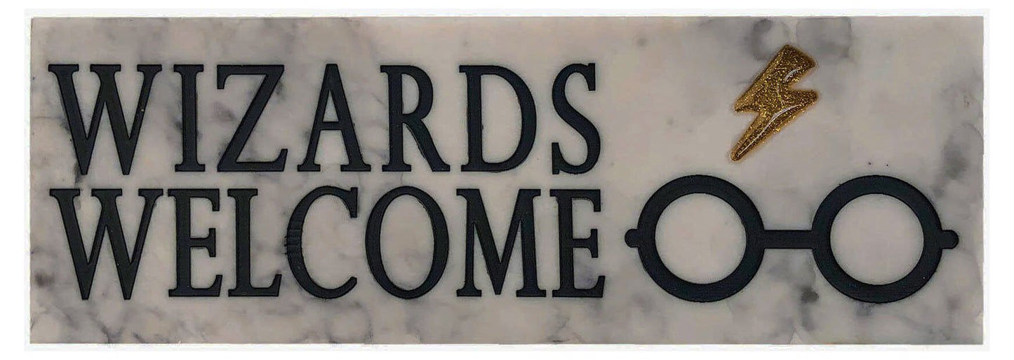 chez-rhox-geek-stop-desk-sign-wizarding-world-harry-potter-wizards-welcome.jpg
