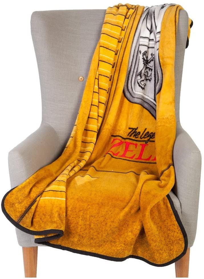 chez-rhox-geek-stop-blanket-nintendo-the-legend-of-zelda-cartridge-golden-fleece-2.jpg