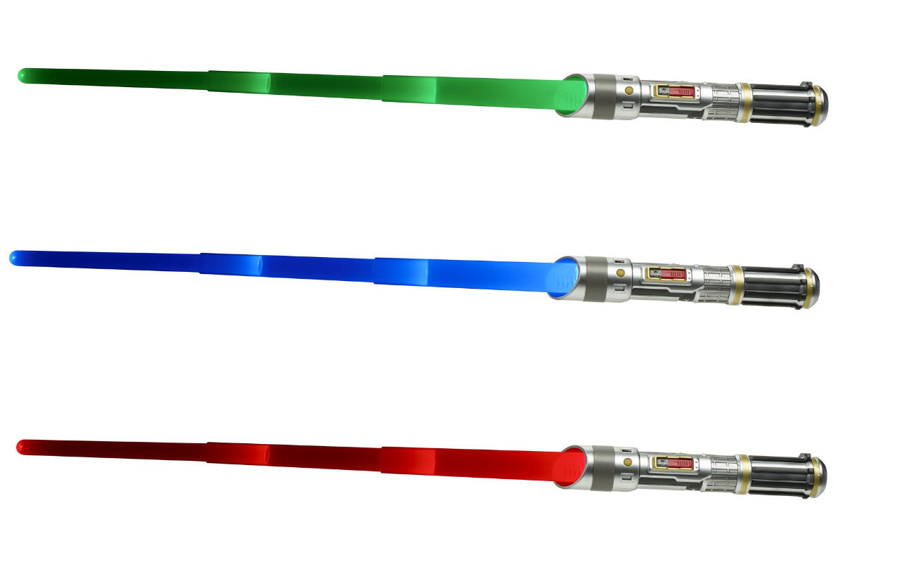 chez-rhox-geek-stop-figurine-star-wars-lightsaber-academy-interactive-battling-system-2.jpg