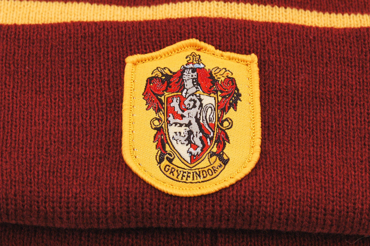 chez-rhox-geek-stop-winter-hat-accessory-wizarding-world-harry-potter-classic-knit-beanie-gryffindor-3.jpg