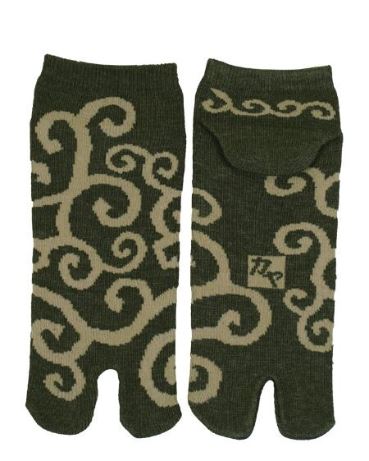 chez-rhox-geek-stop-socks-tabi-green-arabesque-pattern-25-28cm.jpg