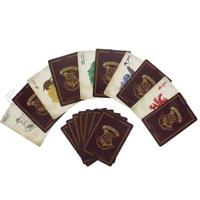 chez-rhox-geek-stop-game-harry-potter-hogwarts-crest-playing-cards.jpg