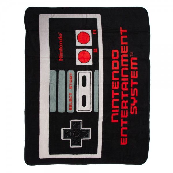 chez-rhox-geek-stop-fleece-blanket-throw-nintendo-controller.jpg