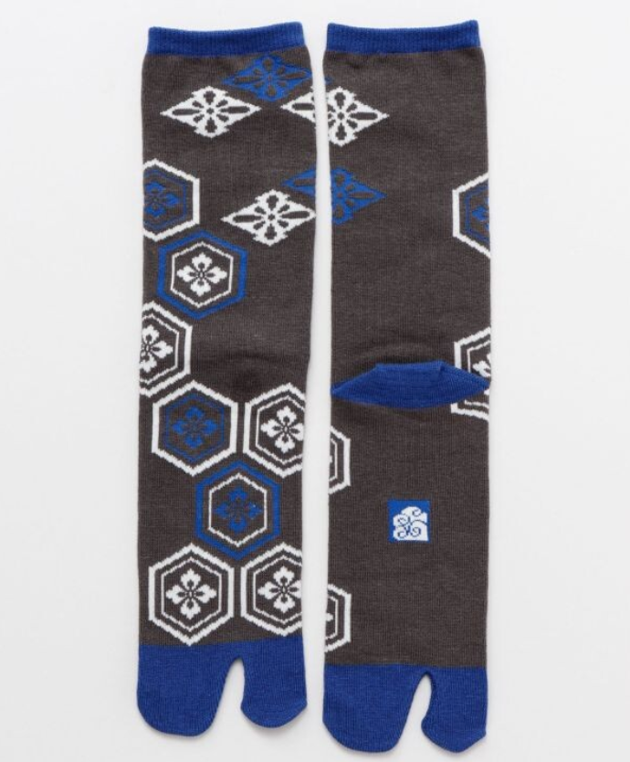 chez-rhox-geek-stop-socks-tabi-bunmei-pattern-turtoise-shell-blue-and-grey-1-pair.png