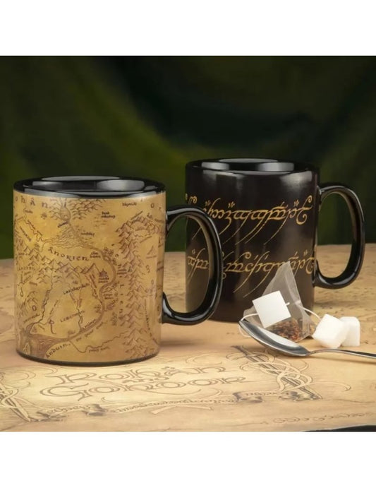 chez-rhox-geek-stop-tasse-the-lord-of-the-rings-heat-changing-middle-earth-map-xl.jpg