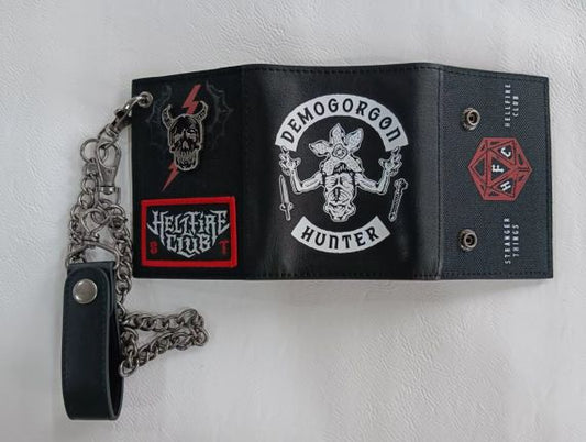 chez-rhox-geek-stop-wallet-stranger-things-hellfire-club-demogorgon-hunter-metal-fake-leather-black-red-white-trifold-4.jpg