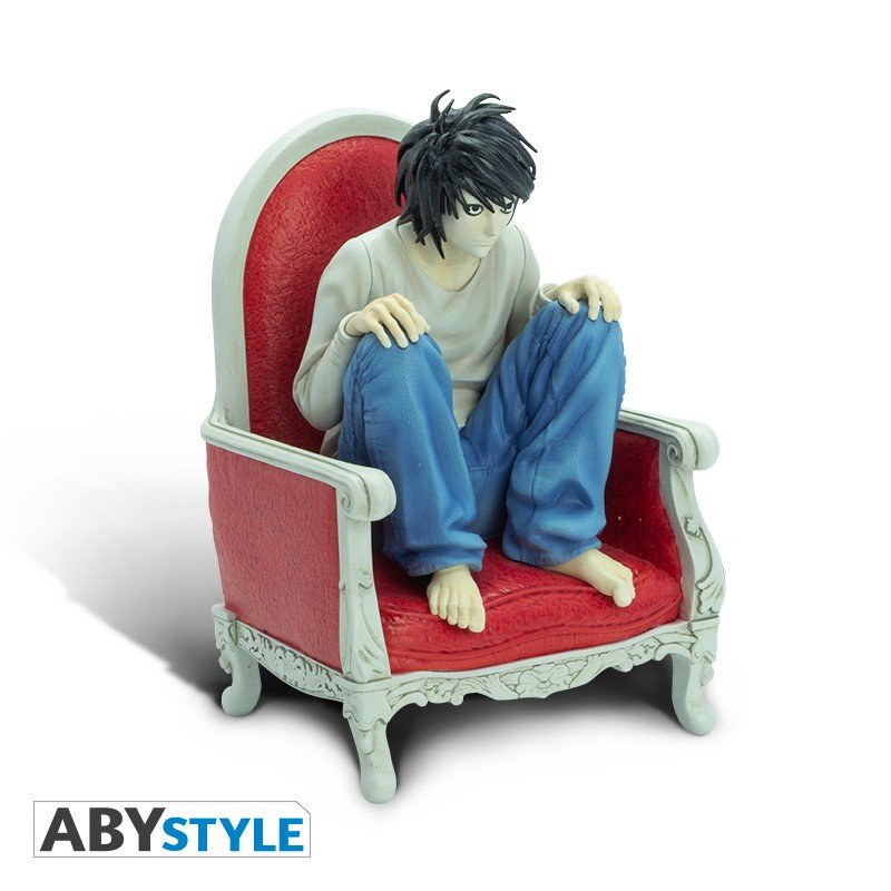 chez-rhox-geek-stop-figurine-super-figure-collection-death-note-l-on-chair-4.jpg